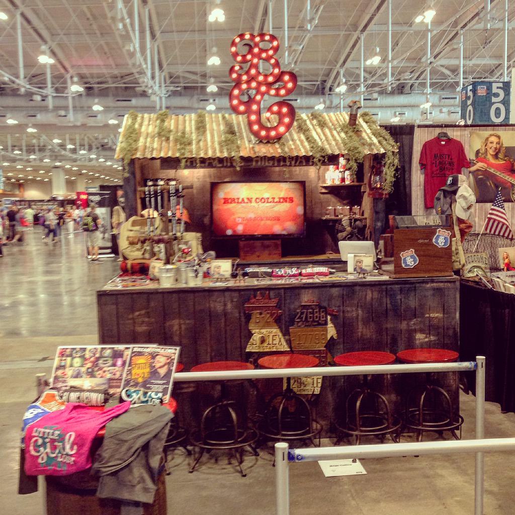 selahwest's tweet photo. Day 3 of #CMAfest2015! We are rockin' here at @officialbcb's booth 570! http://t.co/c0YXQeNP8x