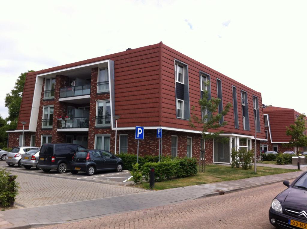 vandriel_LED's tweet image. Vandaag #ledverlichting gemonteerd bij een #VVE wooncomplex. bewoners gaan flink #besparen op hun #energierekening!