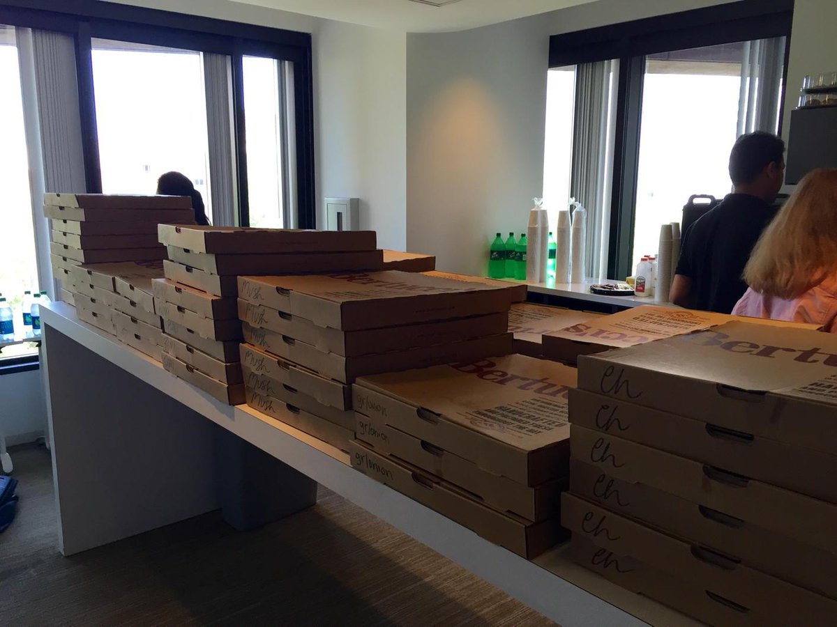 bniaulin's tweet image. No boxed lunch at #spsbos lots and lots of pizzas! :D