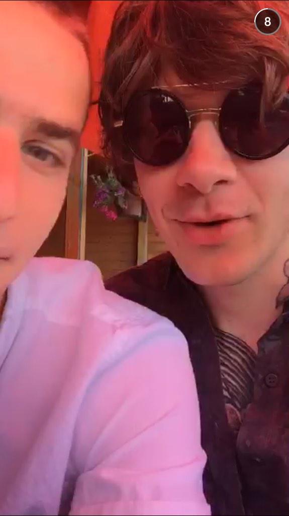jamisonmcandrew's tweet photo. THEYRE TOGETHER http://t.co/uSAinEPmDB