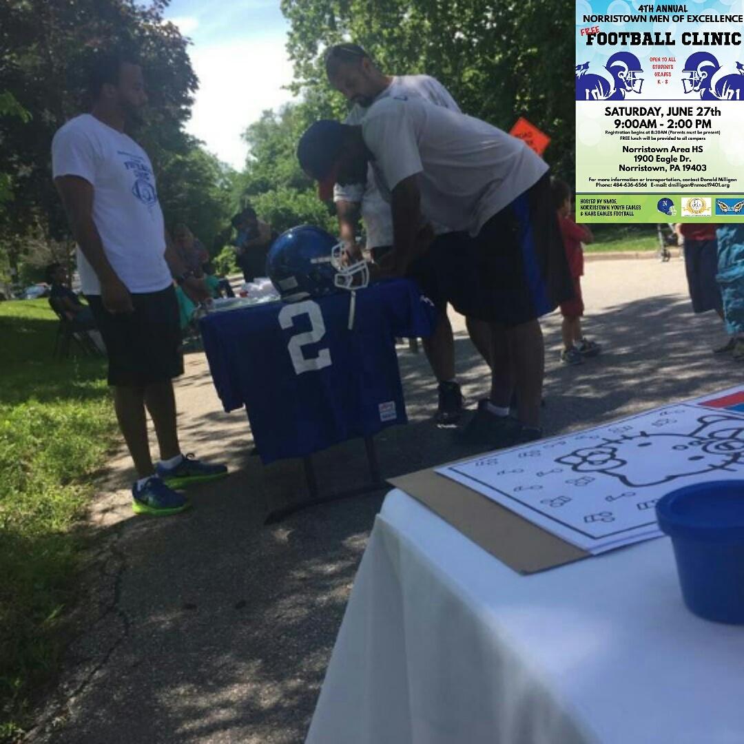 nmoe19401's tweet photo. Sign ups going on right now at GNPAL!! #NMOE #FreeFootballClinic  #YouthSports #Norristown #TownFirst #MakeItMontco http://t.co/ph2uIOlMeI
