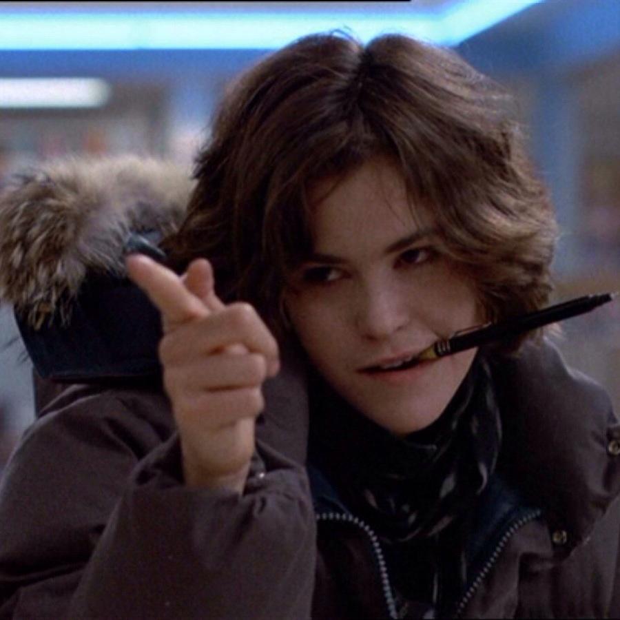 Happy birthday to ally sheedy aka queen 