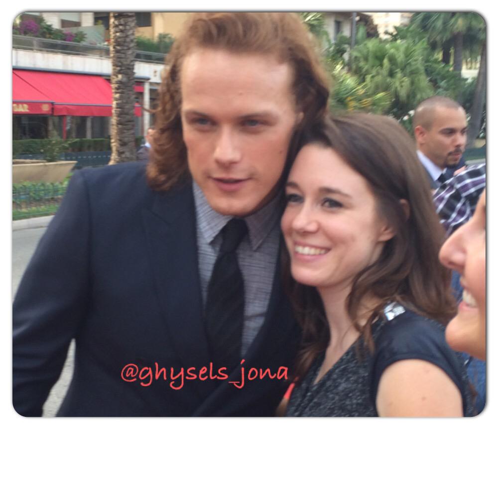 OutlanderDaily's tweet photo. Such a nice man!!"@SamCaitLife: 2 *NEW* Fanpics of Sam added to the post https://t.co/LjeF2e2EHV http://t.co/d1sIIHQfnr"
