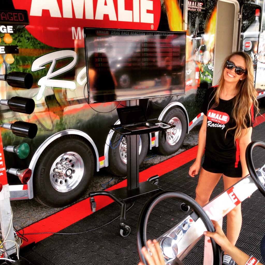 Want to see what your reaction time is?! Head to the <a href="/AmalieOil/">AmalieOil</a> Display &amp; see how quick U are on the tree! #GoOnYello
