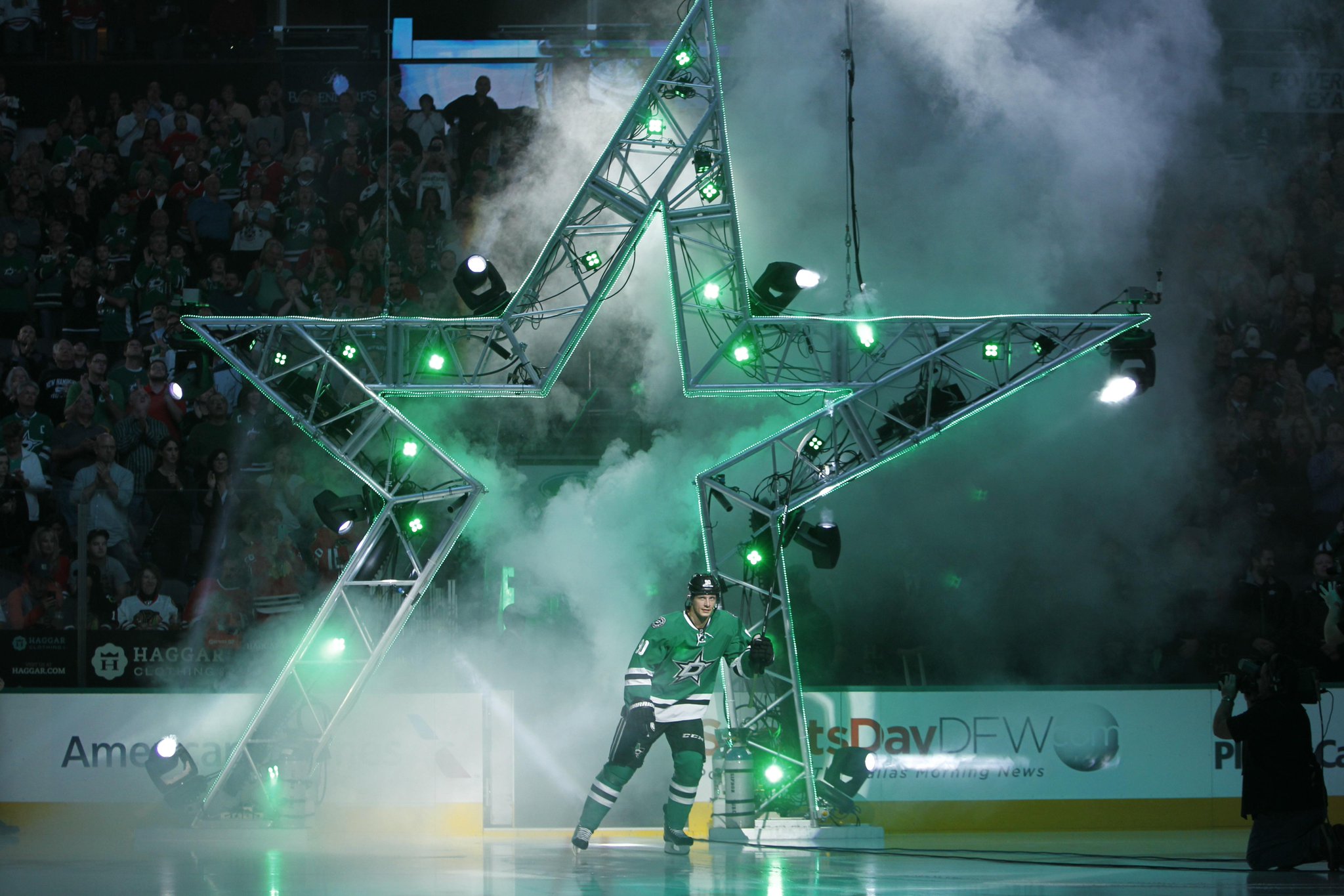     Put on your party hats and help us wish Jason Spezza a happy birthday!    