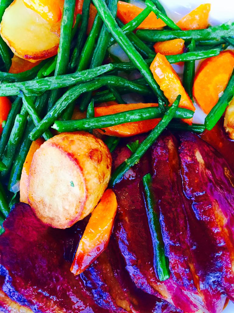 SeokLay's tweet image. Farewell dinner @ Brassiere Lorraine