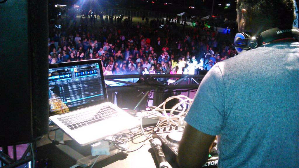 djdeong's tweet photo. The situation at #TheEnchantedPlayground http://t.co/oUmqzDO9cl