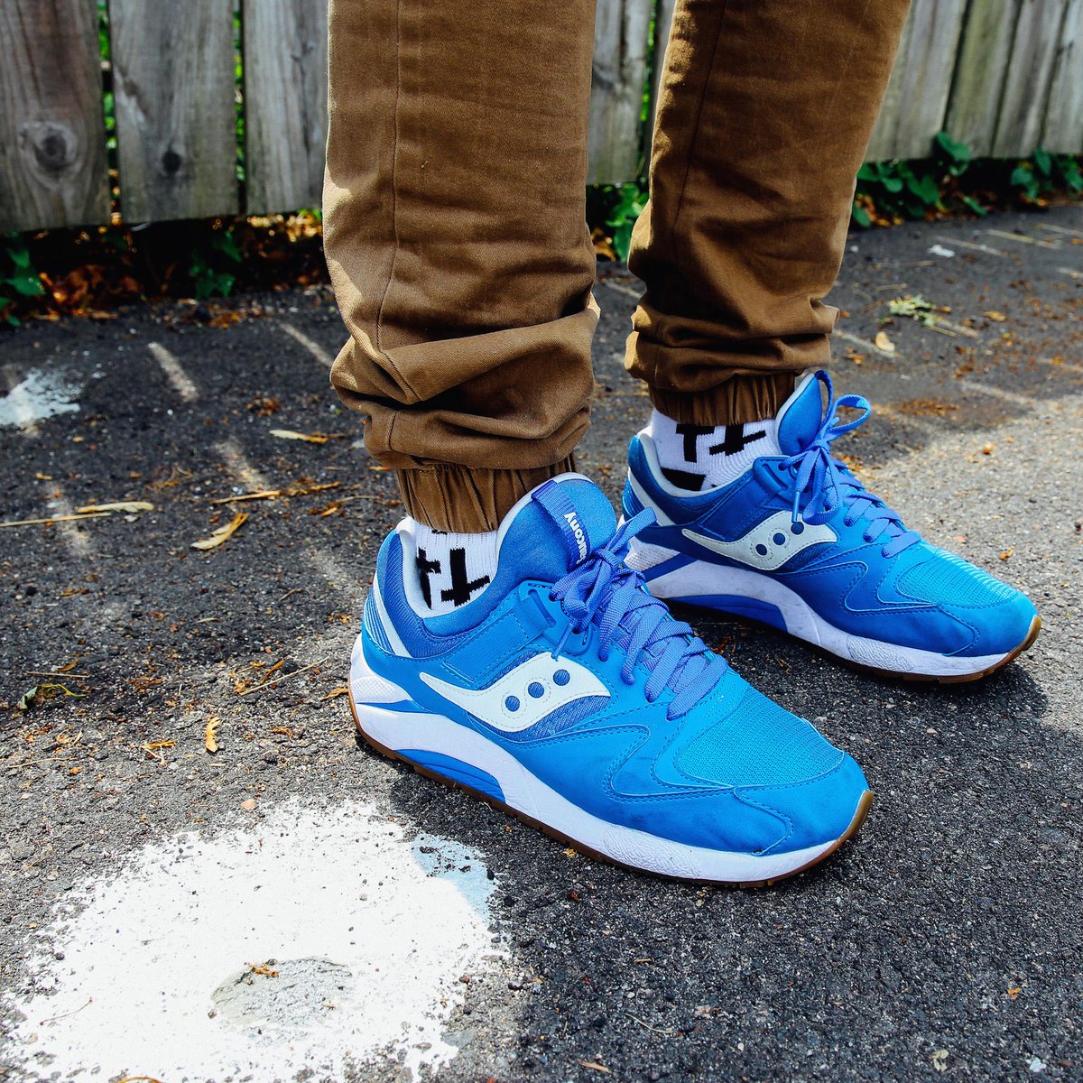 saucony grid 9000 blue on feet