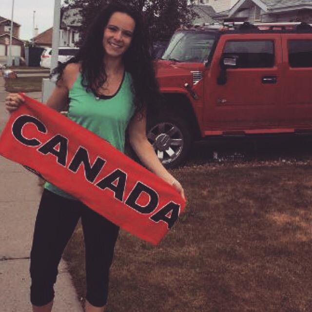 PeauDeLoup's tweet photo. @sszabados1 showings her Canadian spirit!! @erinmcleod1 @clabonte32 #togetherwerise #unityscarf #wwc2015 http://t.co/mFu7XLckft