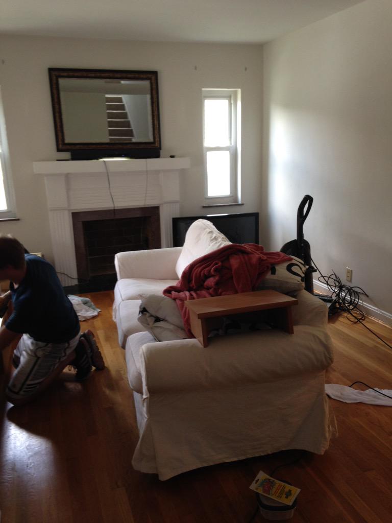 MathBreisinger's tweet image. I'm in the middle of moving...I don't think I can make it tonight @clurrSuLkEn 😔 have a great night and CONGRATS!🎓