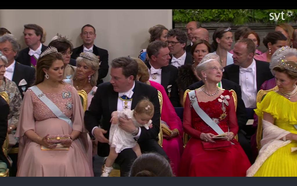 BODA DEL PRINCIPE CARLOS FELIPE Y SOFIA HELLQVIST - Página 2 CHZwQjqWEAAbbuv