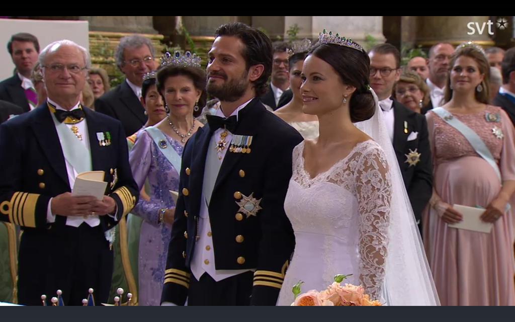 BODA DEL PRINCIPE CARLOS FELIPE Y SOFIA HELLQVIST - Página 2 CHZwXaKWoAAm715