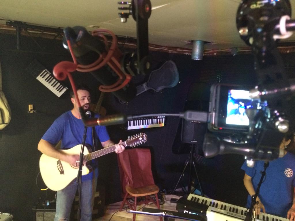 MarlowKm's tweet photo. Shooting some footage of @TheHolyRebels with my @GoPro and @rodemics! #GoProMusic #rodeVideoMic http://t.co/oivcPGrBKV