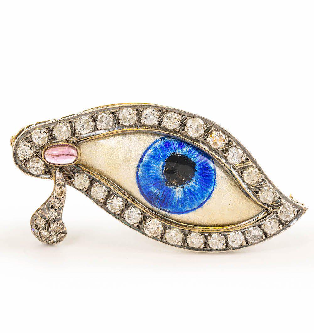 fulhamjewelry's tweet image. My picks from @AuctionZero upcoming auction on June 25th. #jewelry #coral #antiquejewelry #rubies #diamonds