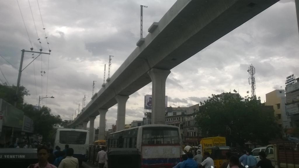 Shahruk21205966's tweet photo. Hyderabad metro #ameerpet http://t.co/ZeWOmIsuB2
