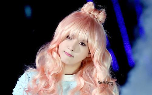 Happy Birthday to the ever beautiful, Kim Ryeowook !!! Enjoy your day, Ryeongie. Make it BLAST! 