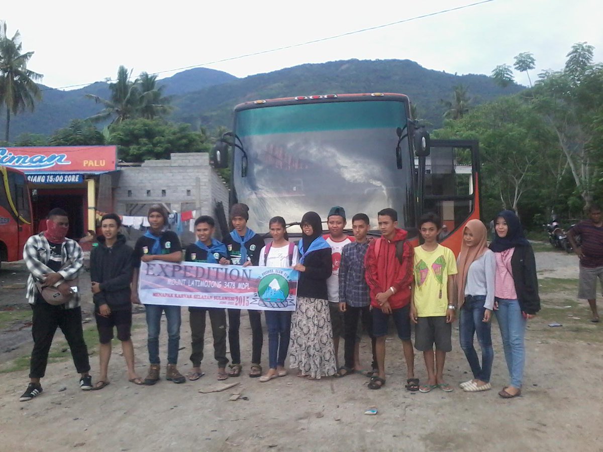 Tim ekspedisi siap berangkattt, hati-hati dijalan kawan!!!!