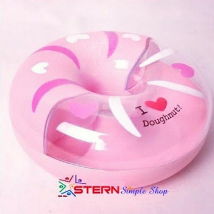 Sip..Toples kue bentuk donut lucu dan keren. Ada 2 pilihan coklat dan pink rp.65rb ukuran 22x8cm. Sms 087880011100
