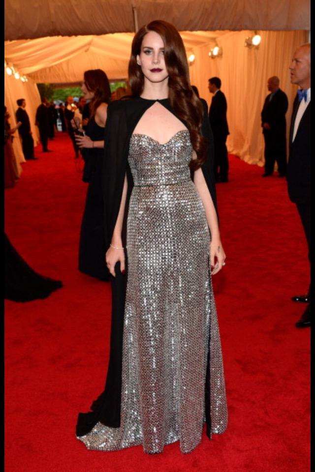Happy Birthday to the one and only.. my mom Lana Del Rey   