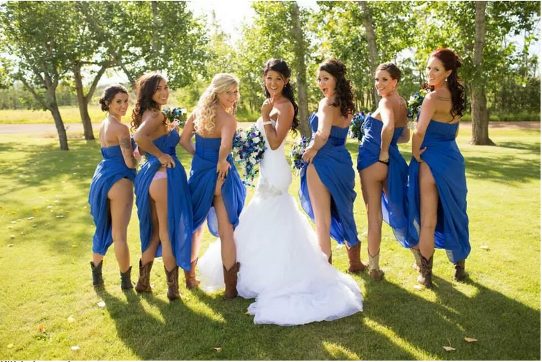 New Trend: Mooning Bridesmaids87 Here: http://tinyurl.com/q7rkafl.