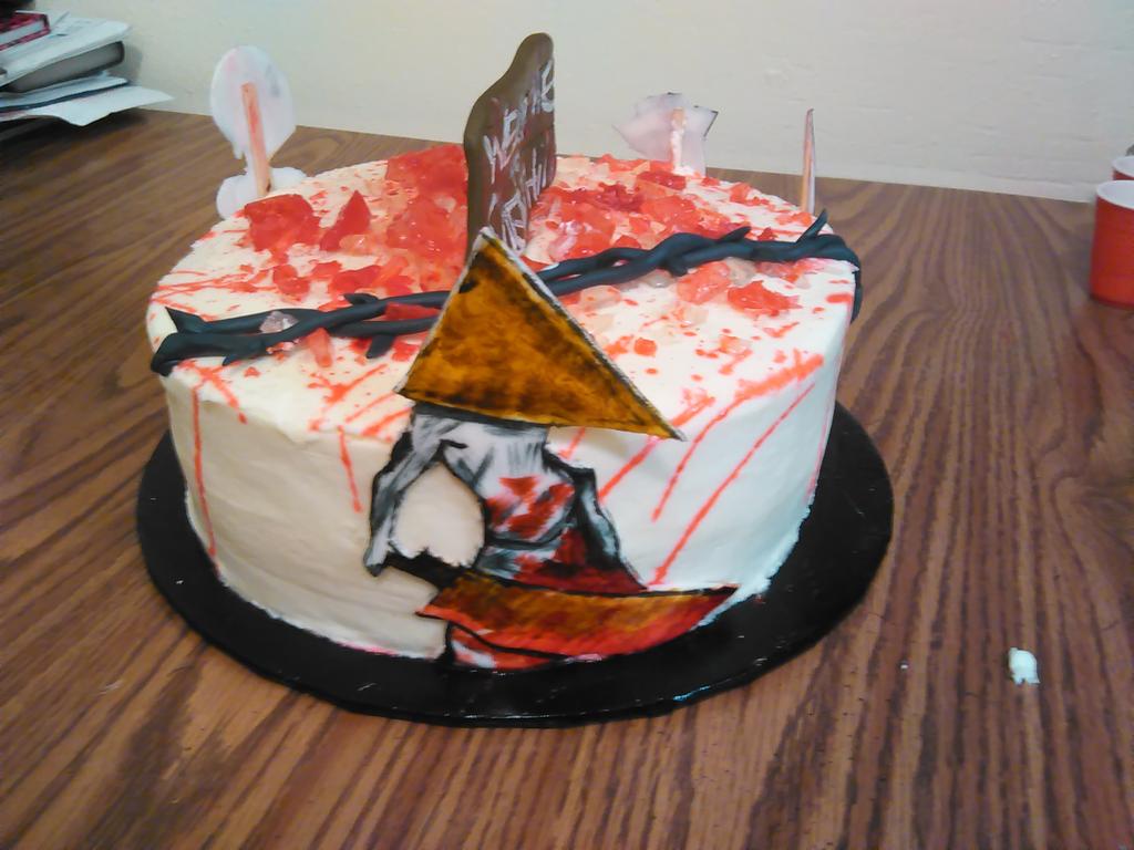 GreatGozu on X: "Silent Hill birthday cake http://t.co/qdwBiNi87j" / X