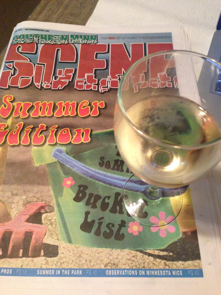 SoMinnMaxScene's tweet photo. My Saturday night scene. @SoMinnSCENE 
#somuchexcitement http://t.co/bZPTErgfxc