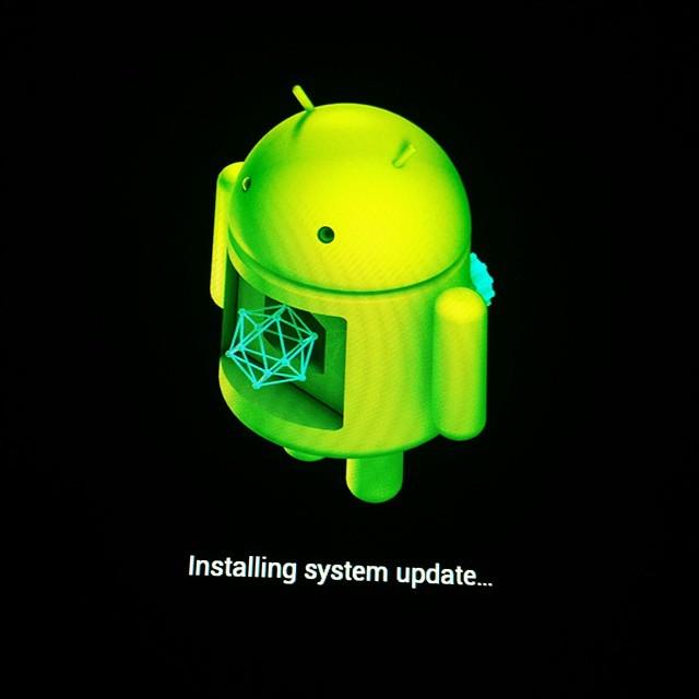 Otherbots's tweet image. Asuze zenphone 2 #update #androidbot #android #asus #zenphone #robot #green #inprogress #new by keenmix