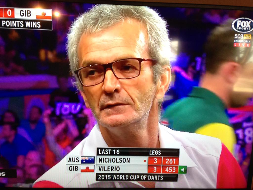 What's this an old Italian Andrew Gaze at the darts  #turnitupGazey <a href="/AndrewGaze10/">Andrew Gaze</a>