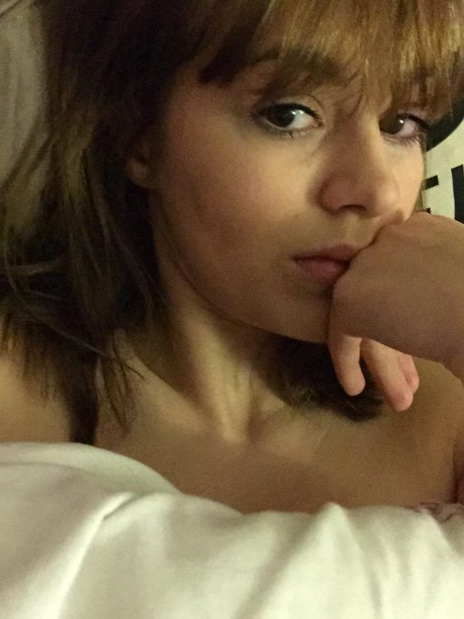 When I'm happy I'll show I'm happy &amp; when I'm sad I'll show I'm sad. That's the way I am, wearing my<a href="/tag/promo"class="tags"><span>#promo</span></a><a href="/tag/thanksgiving"class="tags"><span>#thanksgiving</span></a>