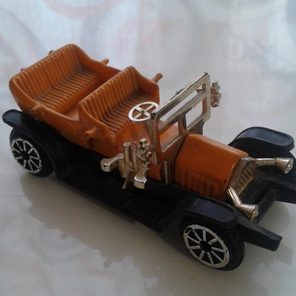 HotweelsC's tweet photo. Autos antiguos de nuestra coleccion http://t.co/rDKo6zG4zq