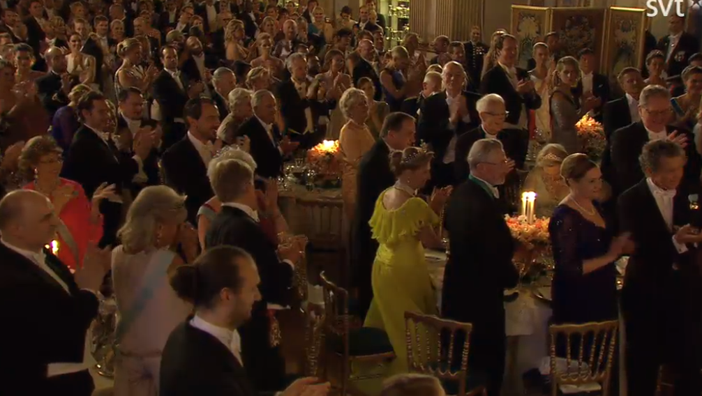 BODA DEL PRINCIPE CARLOS FELIPE Y SOFIA HELLQVIST - Página 3 CHaCxRnUAAABWHx