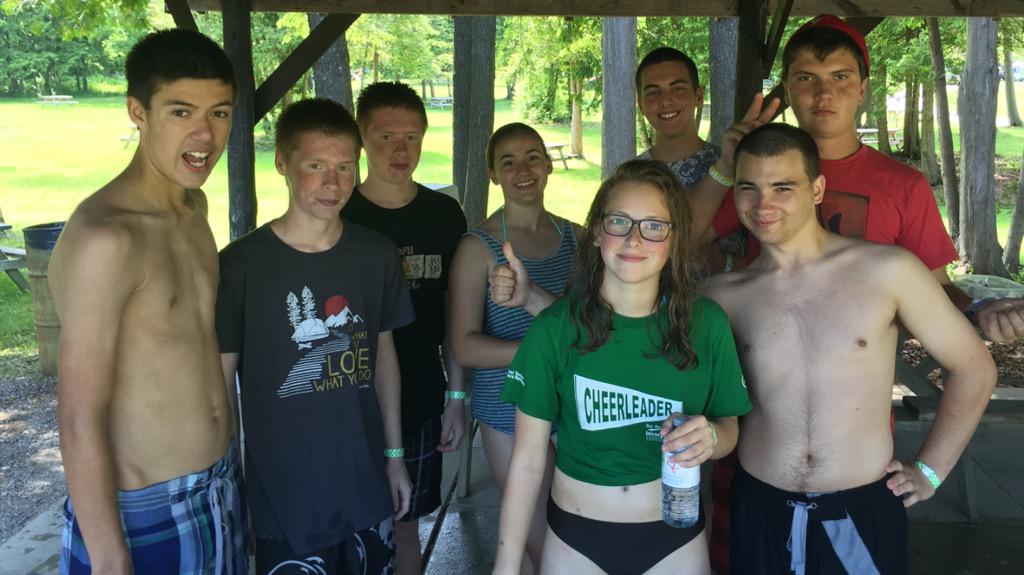 41UPAR's tweet photo. Great day at #CedarPark in @ClaringtonON with @41RCACC @Cryaneddie @cmfpellerin @cadetsca Thanks for the smiles... http://t.co/eVy5KxGx8A