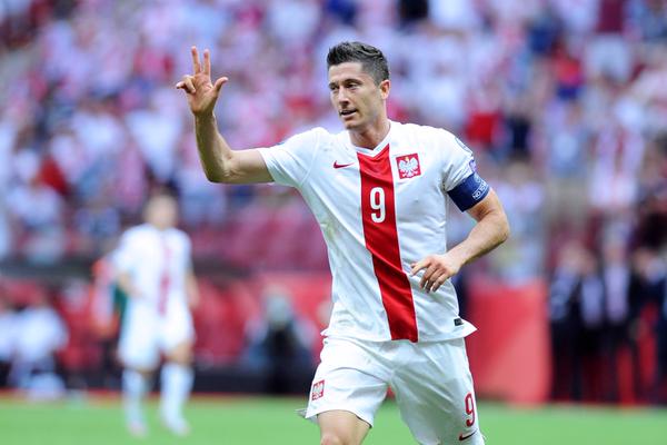 Lewandoski scored his second hat-trick of the competition