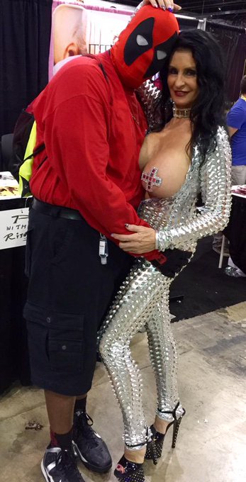 &ldquo;@MacallanManXXX: #SpiderMan joining @RitaDaniels69 @EXXXOTICA in Chicago http://t.co/zvmrb94ywl&rdquo; Looking<a class="tags" target="_blank" title="On Twitter" href="/?out=eyJ0eXAiOiJKV1QiLCJhbGciOiJIUzUxMiJ9.eyJpYXQiOjE3MjQ2NzAxMjcsImlzcyI6InR3cG9ybnN0YXJzLmNvbSIsIm5iZiI6MTcyNDY3MDEyNywiZXhwIjoxNzU2MjA2MTI3LCJyZWRpcmVjdF91cmwiOiJodHRwczovL3R3aXR0ZXIuY29tL01hY2FsbGFuTWFuWFhYIn0.L_QWOamMwv1SCXWCzy_qhC9zu8YrxFOHeVHFzQOckvooZ_P3Jiuapq_t4j-_gewTTWZ30M1FJ_u__XhdUdCjIg">@MacallanManXXX</a><a href="/tag/spiderman"class="tags">#SpiderMan</a><a class="tags" href="/tag/ritadaniels69">@ritadaniels69</a>