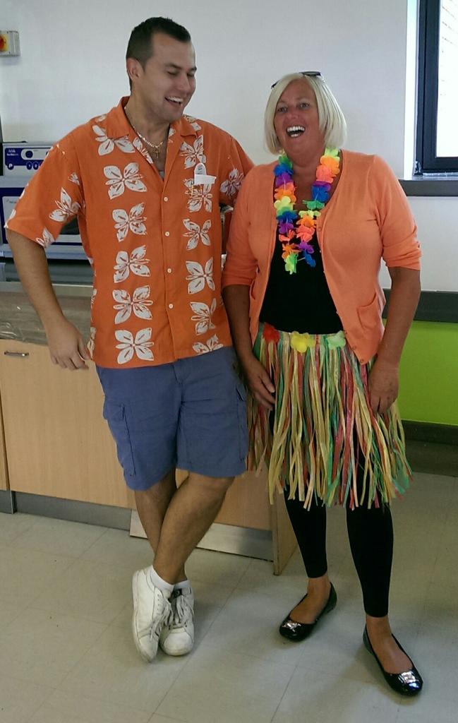 Everday should be grass skirts and Hawaiian shirts! #funatwork #BeachBonanza <a href="/2115Bracknell/">BracknellNorth</a> <a href="/hamiltoncol/">Colin Hamilton</a>
