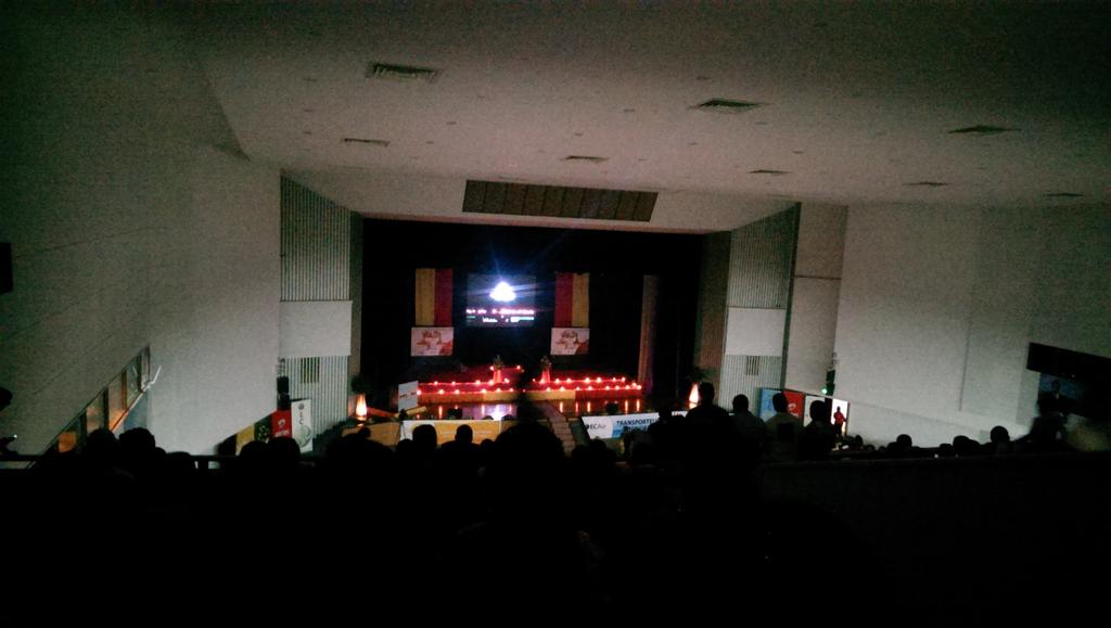 guyfarhel's tweet photo. Soiree de ouf au palais des congrès de Brazzaville....... http://t.co/0OzkdSymIo