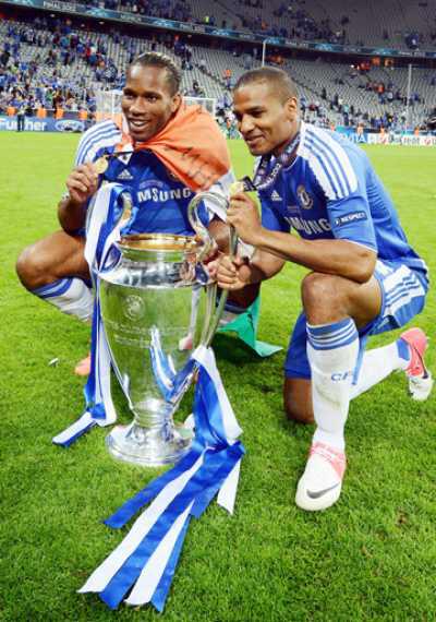 Happy birthday to former Chelsea winger Florent Malouda.

What a player 