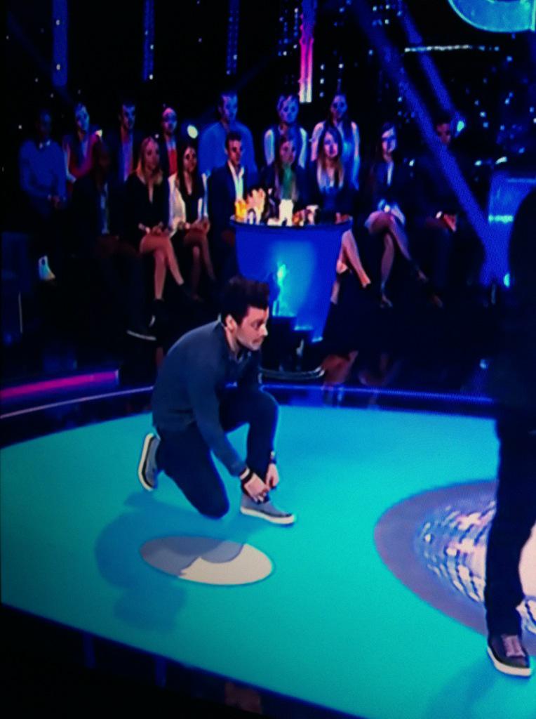 chl_brd's tweet photo. Oui je le veux 💎💙👼🙊💍💋💙😂😂😂@kevadamsss #VTEP80 http://t.co/vgtann8ORm