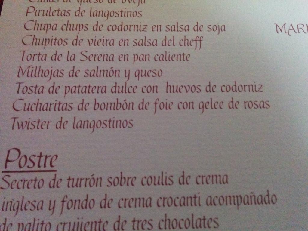 Escabechada's tweet photo. @jcdomine @FerRub85 mirad lo que estoy comiendo en una boda en badajoz #tostaDePatatera #VivaExtremadura #SinAceituna http://t.co/o7jkocNjYN