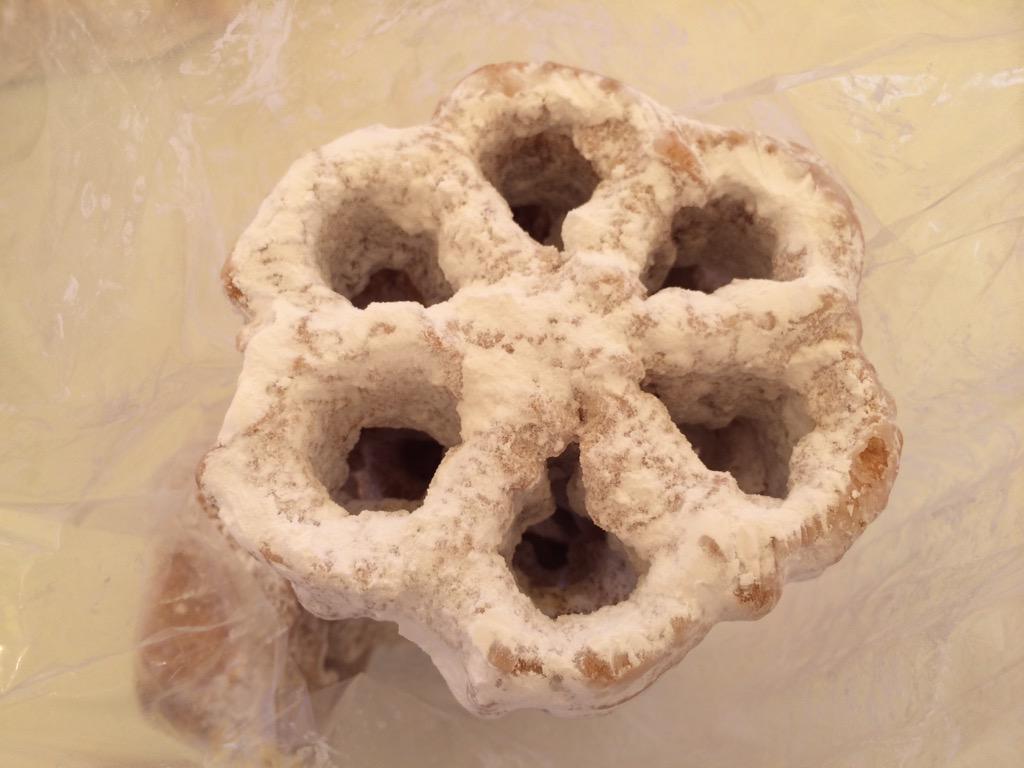 BotkinsCarousel's tweet image. Mmmm...sugar waffles!!