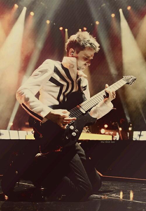 Happy birthday Matthew Bellamy      
