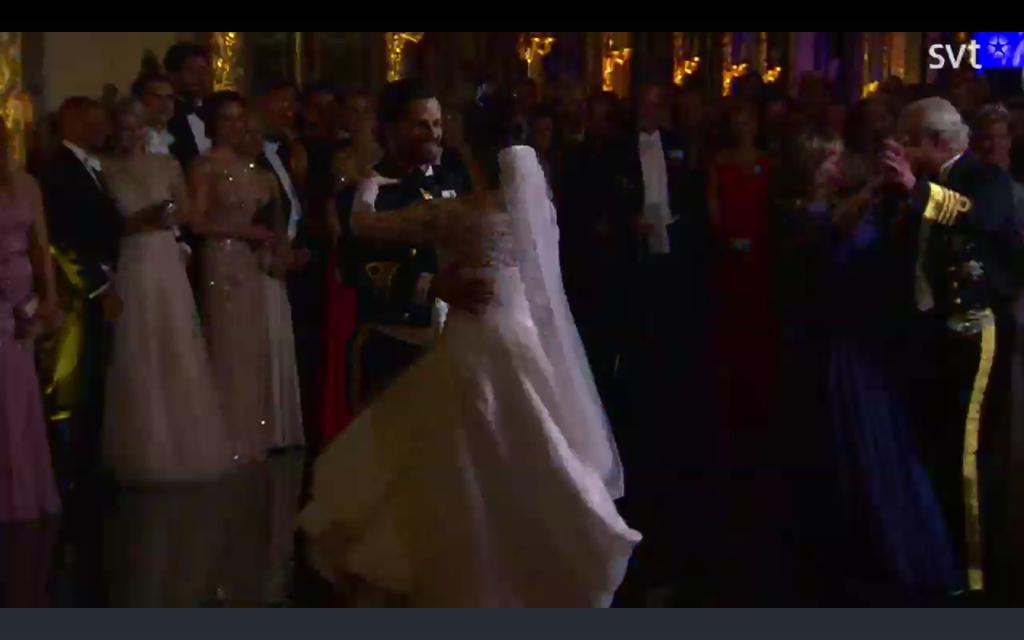 BODA DEL PRINCIPE CARLOS FELIPE Y SOFIA HELLQVIST - Página 4 CHaegB2UMAATgf5