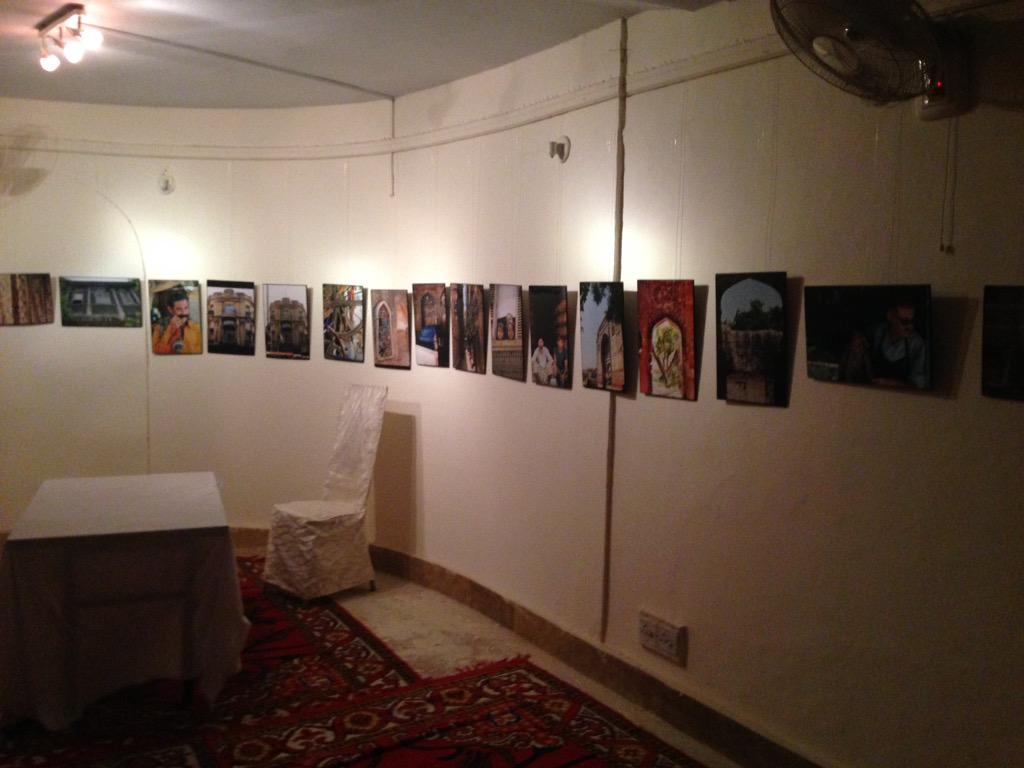 abro400's tweet photo. #hyderabadPhotoWalk #exhibition #Preparation @HydPhotoWalk @khoja_a @saifsamejo @faizanbhtt @masifansari http://t.co/z7n3H8ZNuk