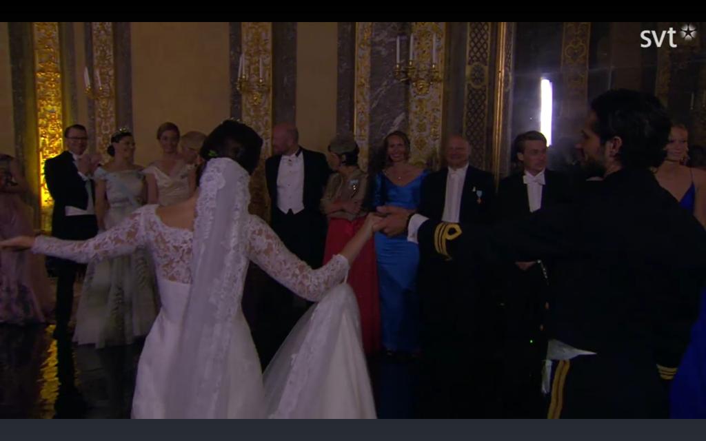 BODA DEL PRINCIPE CARLOS FELIPE Y SOFIA HELLQVIST - Página 4 CHafqrGUMAAANF2