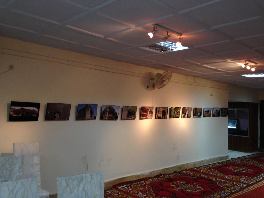 abro400's tweet photo. #hyderabadPhotoWalk #exhibition #Preparation @HydPhotoWalk @khoja_a @saifsamejo @faizanbhtt @masifansari http://t.co/zW5iQVLv89