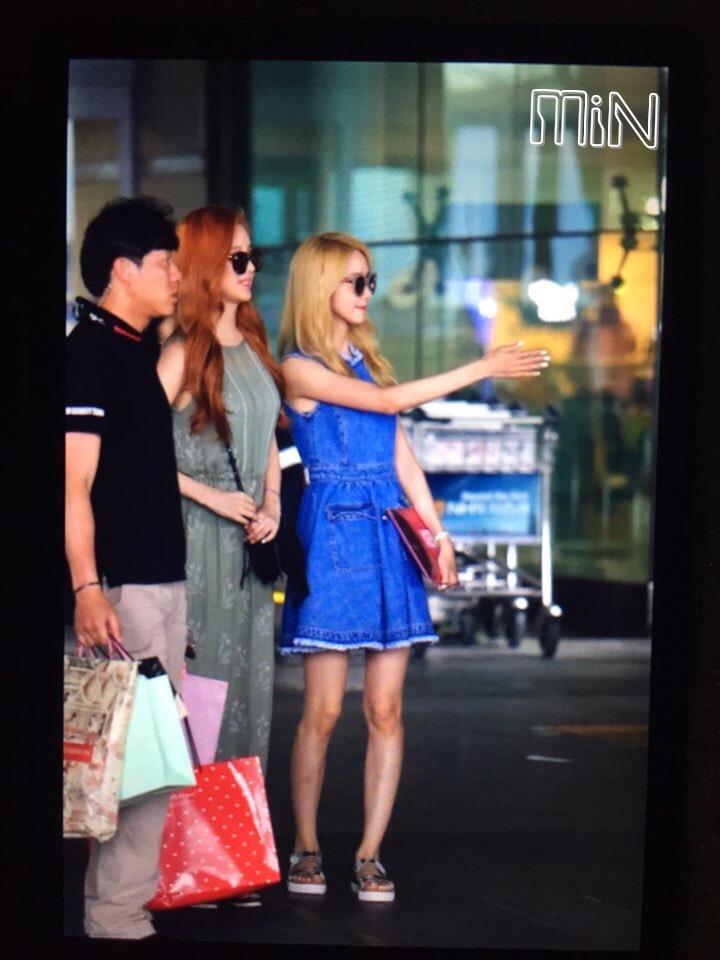 [PIC][13-06-2015]TaeYeon – Sunny – Tiffany – YoonA và SeoHyun trở về Hàn Quốc vào sáng nay CHahlQ1UAAABNVb