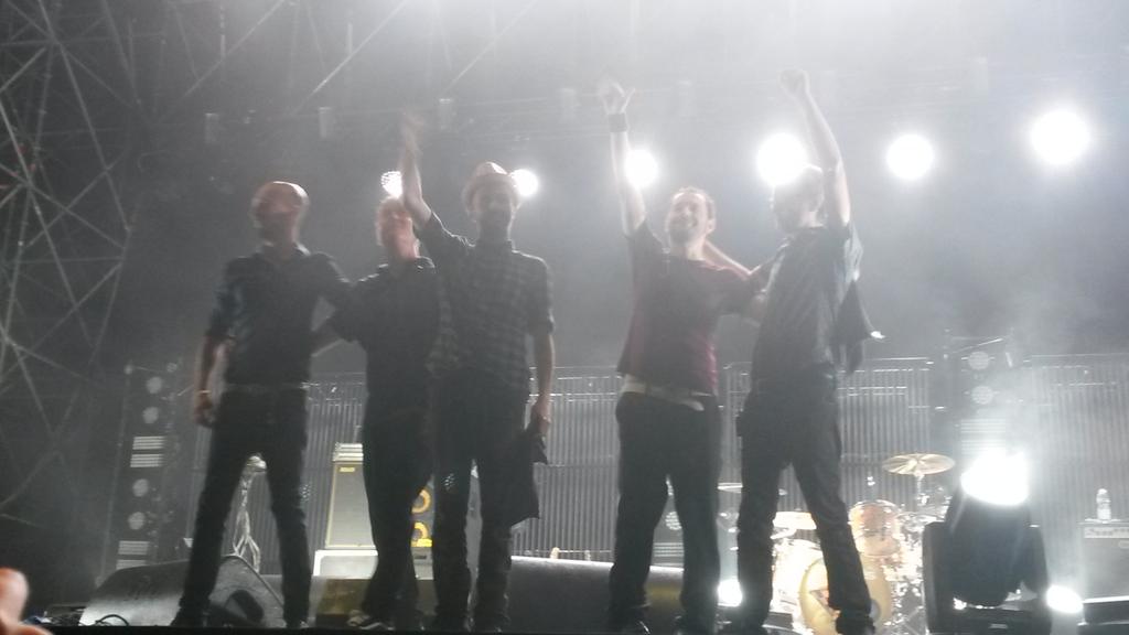 robynoody's tweet photo. @subsonica  sempre i #numeriuno http://t.co/v4Vg2Hu7iT