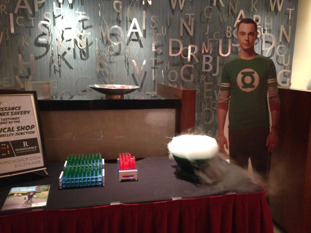 LaurenSteenhoek's tweet photo. @RENSaveryDSM nailed it with #wizardworld #DesMoinesCC #RENSaveryDSM Creativity and hospitality at its finest! http://t.co/RLHVqU5QG2