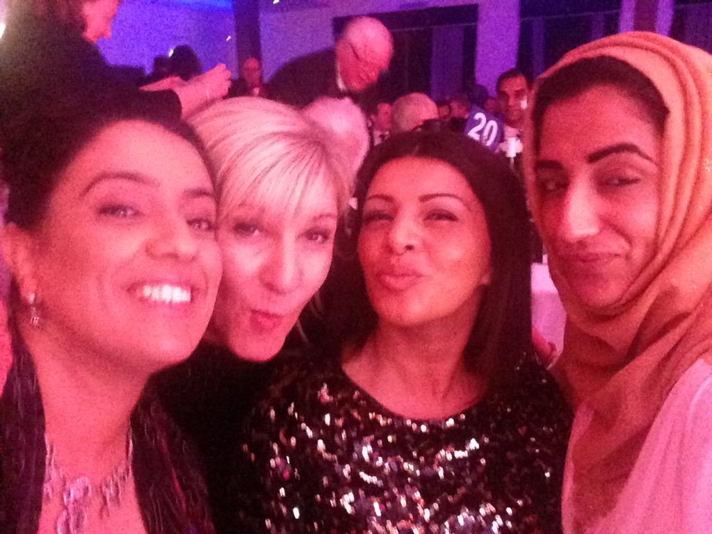 skitso4's tweet photo. @NazShahBfd  great night at Bradford T&amp;A business awards http://t.co/QWUwiIPuSO