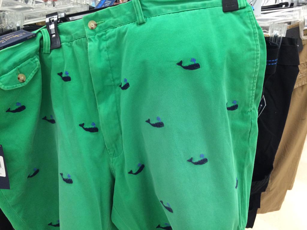 sjkoch1984's tweet image. Arguably the most epic pair of shorts I have ever purchased! #prepster #preppyproblems #preppylifestyle #Whales